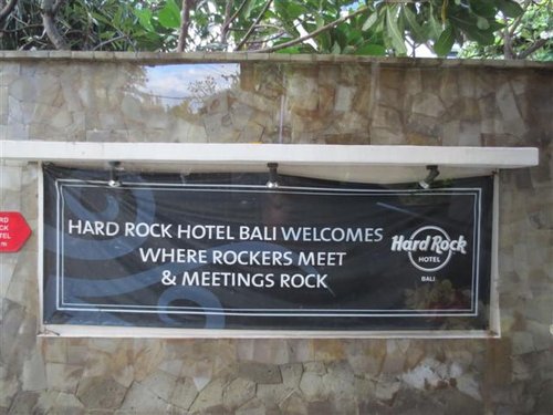 巴里島HARD ROCK HOTEL硬石餐廳的自助晚餐!