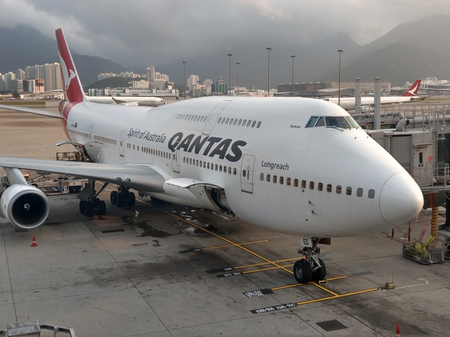 澳洲航空波音B747-400型巨無霸客機 - 澳洲航空