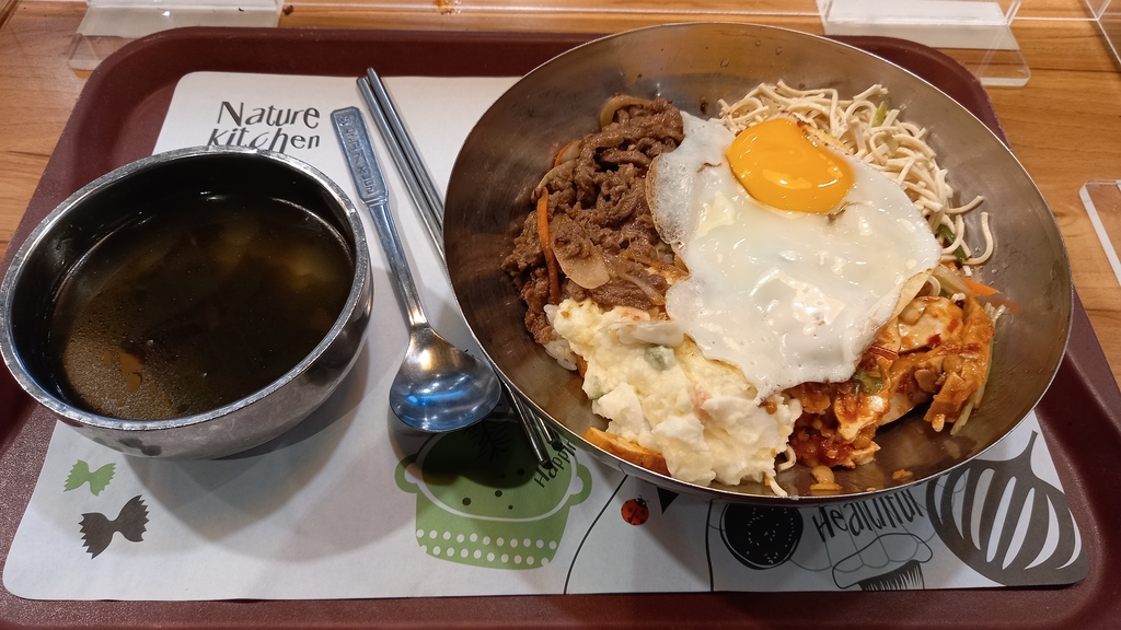 韓鶴亭的韓式拌飯真的超好吃!