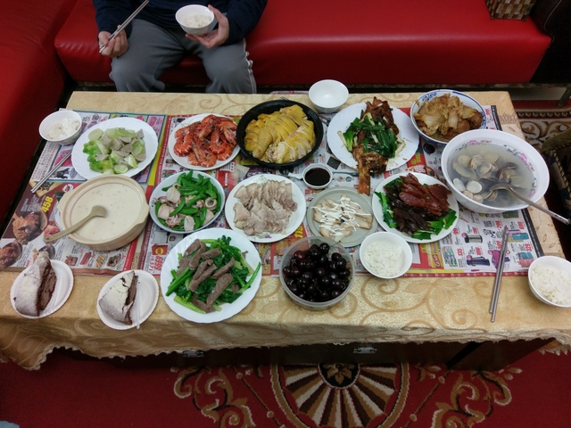 今年可以回家吃年夜飯!喔耶!