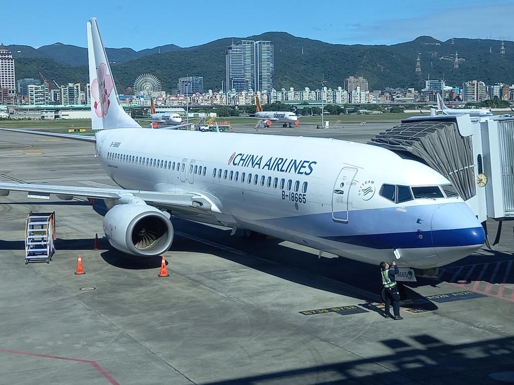 華航波音B737-800型客機.jpg - 華航波音B737-800型客機