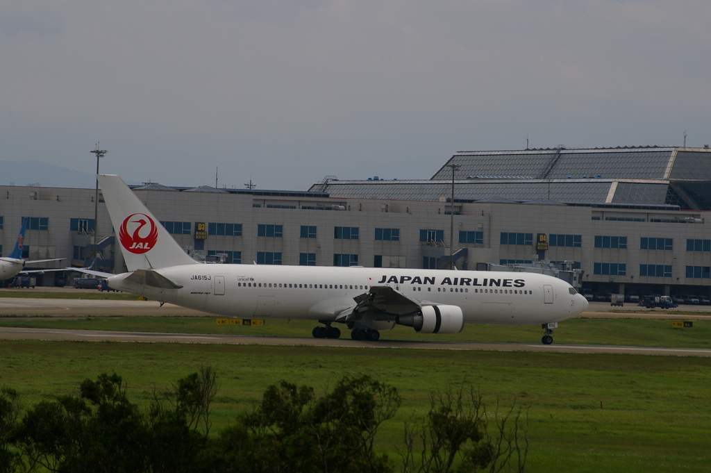 日航波音B767-300ER - 日航波音B767-300ER