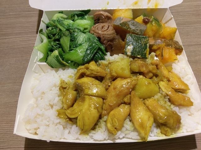 桃園國際機場第一航廈美食街65元員工餐! - 桃園國際機場第一航廈美食街65元員工餐!