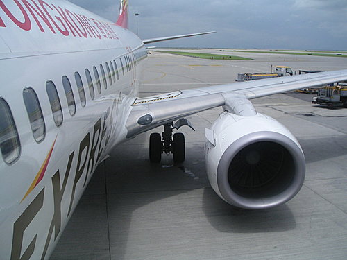 香港國際機場停機坪接駁車搭乘記