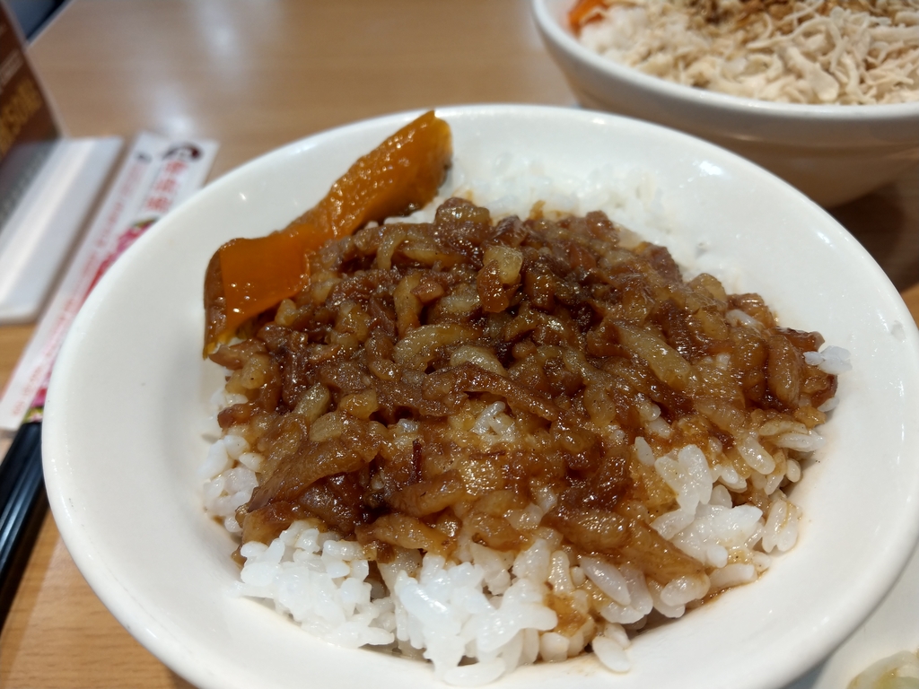 IMAG8594.jpg - 鬍鬚張魯肉飯