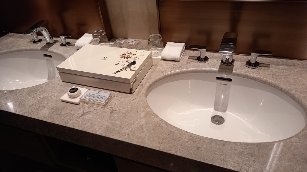 台北美福大飯店的備品盒簡直就是藝術品!